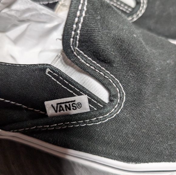 Black VANS slip on - Picture 2 of 4